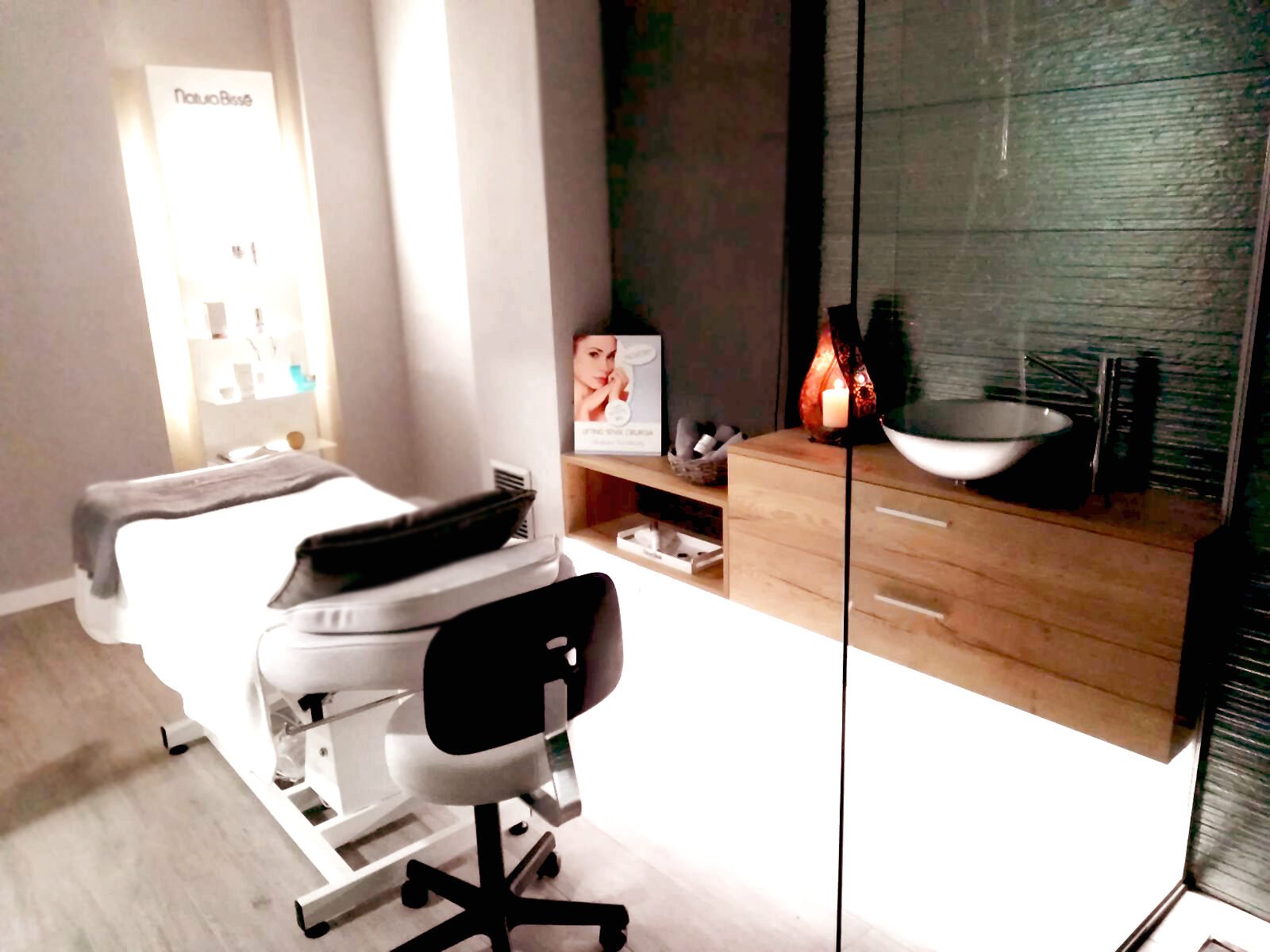 Cabina premium de Mònica Falla Beauty Center a Girona